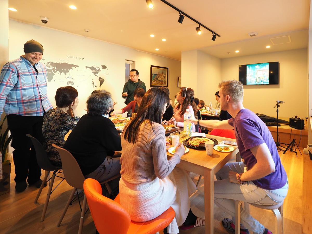 Family Tree Guest House Sapporo Bagian luar foto