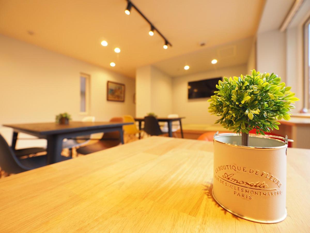 Family Tree Guest House Sapporo Bagian luar foto